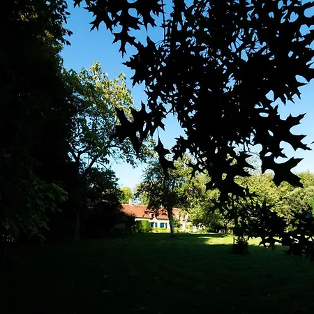 D'hotes La Ferme Du Pre-martin Bed & Breakfast